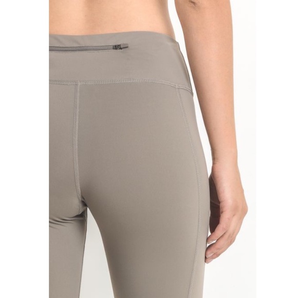 Mocha Tan Criss Cross Leggings - Picture 3 of 3